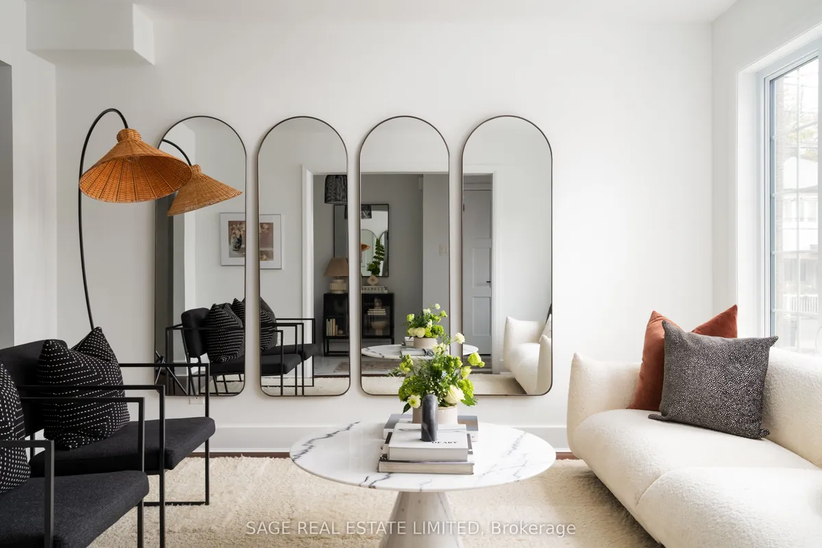 124 Lightbourn Avenue, ON M6H 4G6