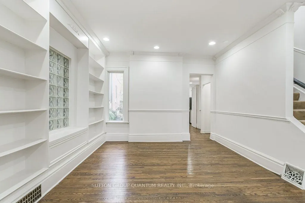 60 Gwynne Avenue, ON M6K 2C4