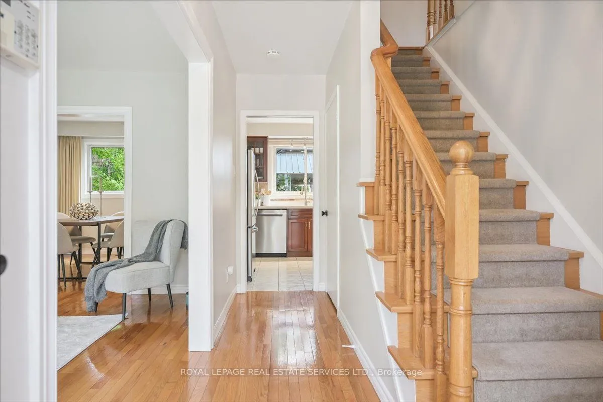 2340 Homelands Drive, ON L5K 1G6