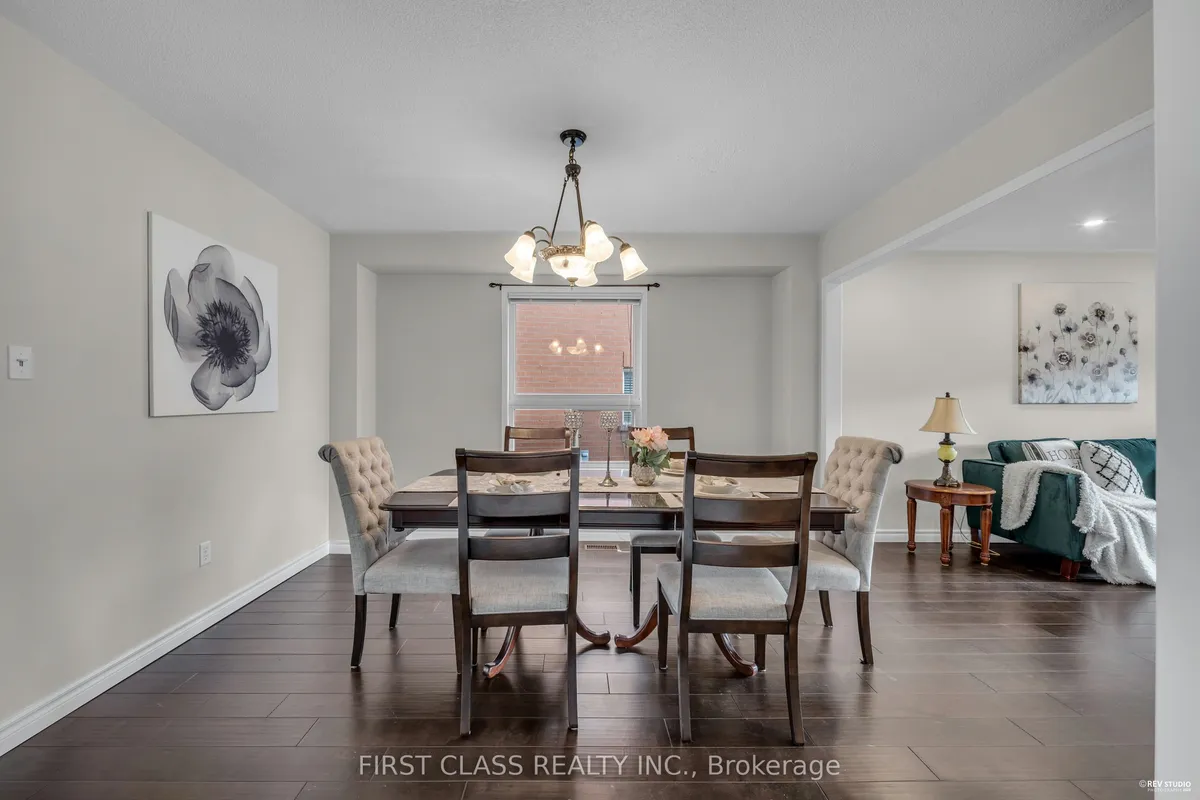 2893 Peacock Drive, ON L5M 5S2