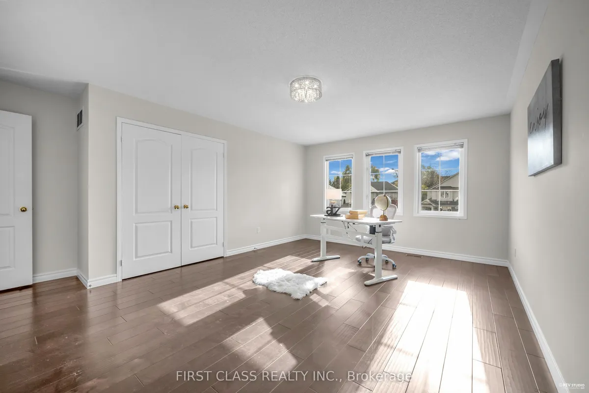 2893 Peacock Drive, ON L5M 5S2