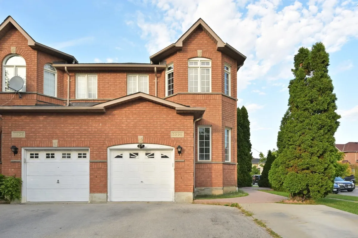 5998 Gant Crescent, ON L5V 2T6
