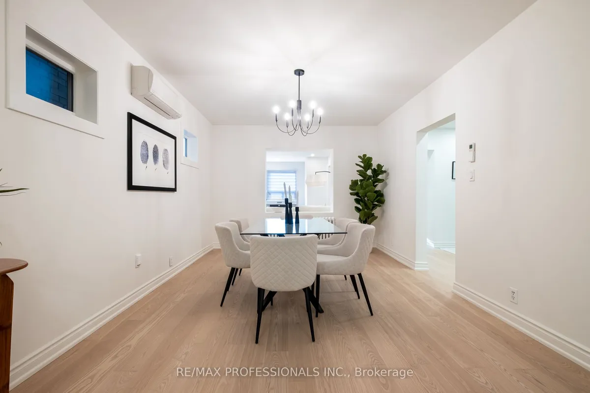 636 Runnymede Road, ON M6S 3A2