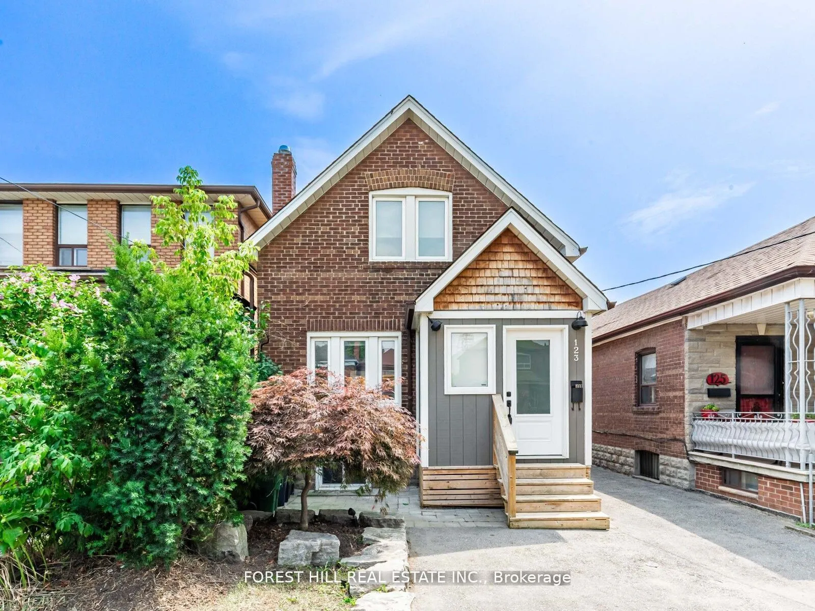 123 Bowie Avenue, ON M6E 2P8