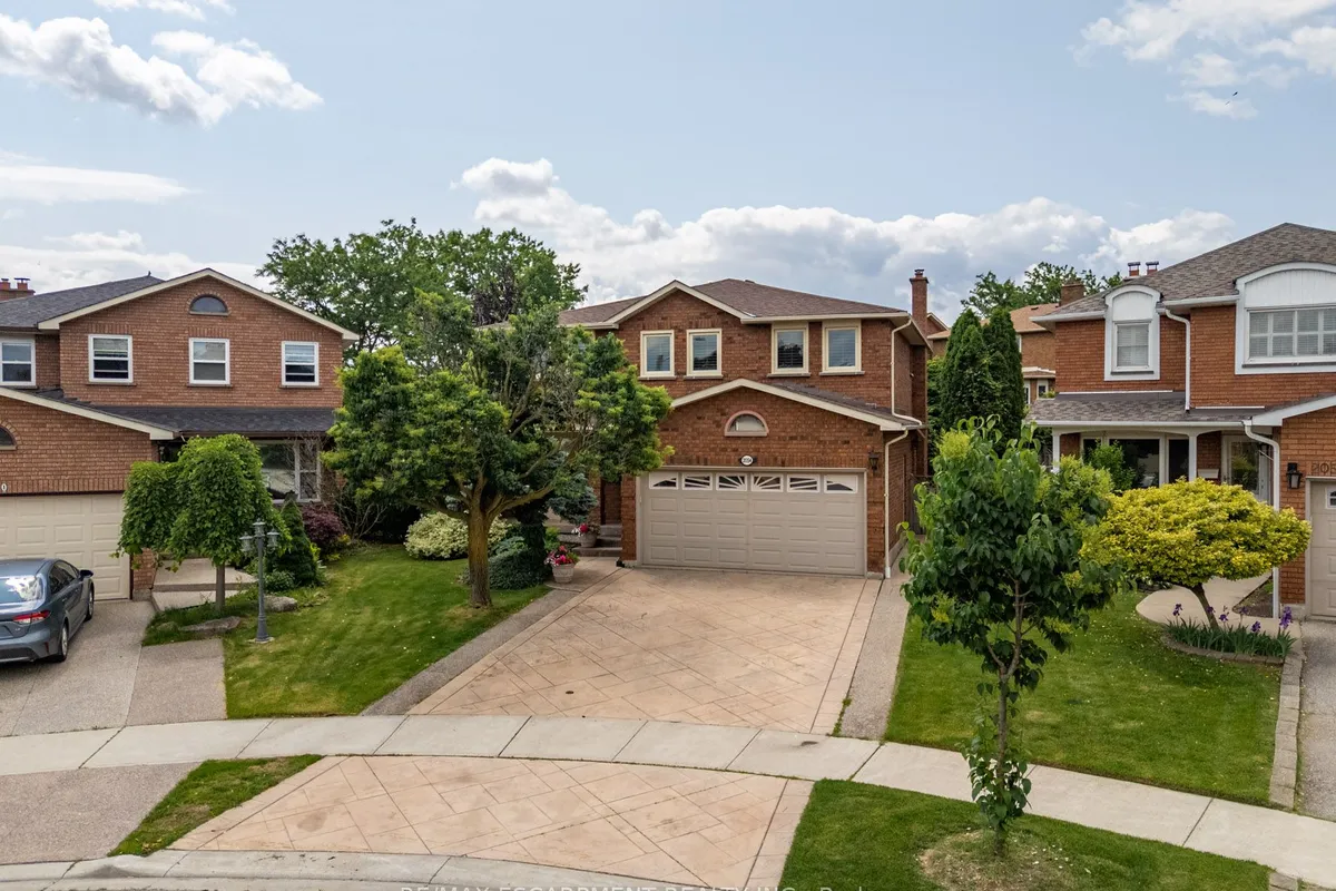2054 Teeside Court, ON L5M 3E5