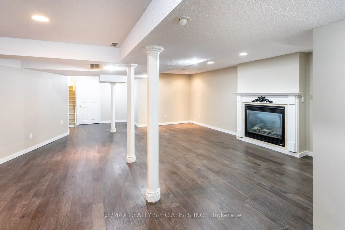 6281 Lisgar Drive, ON L5N 7V1