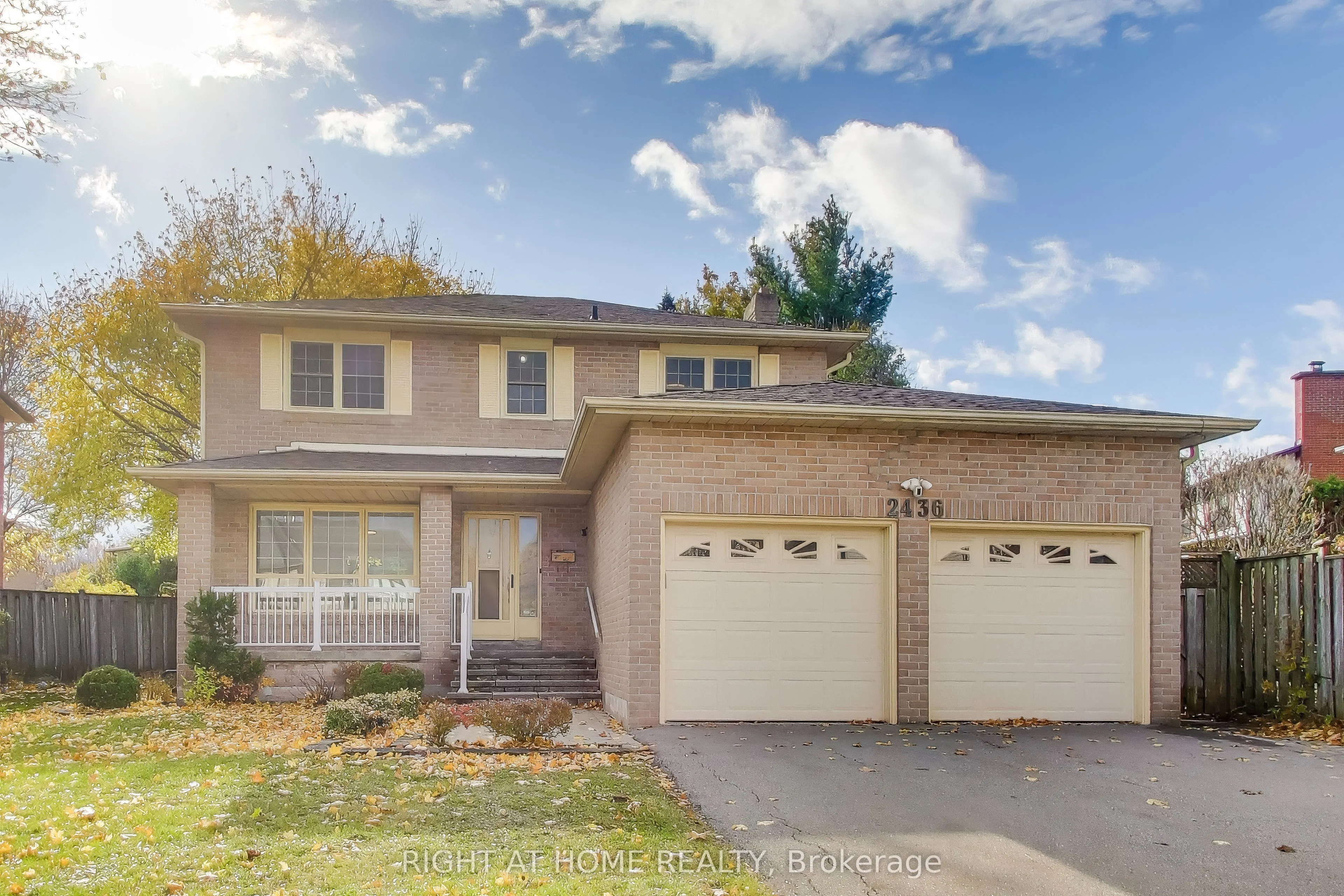 2436 Folkway Drive, ON L5L 3N3