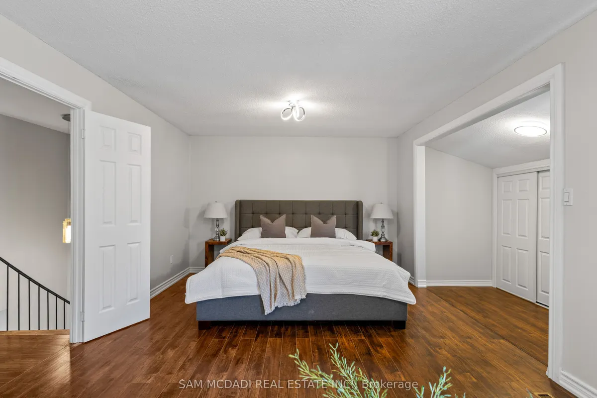 6755 Segovia Road, ON L5N 1P1