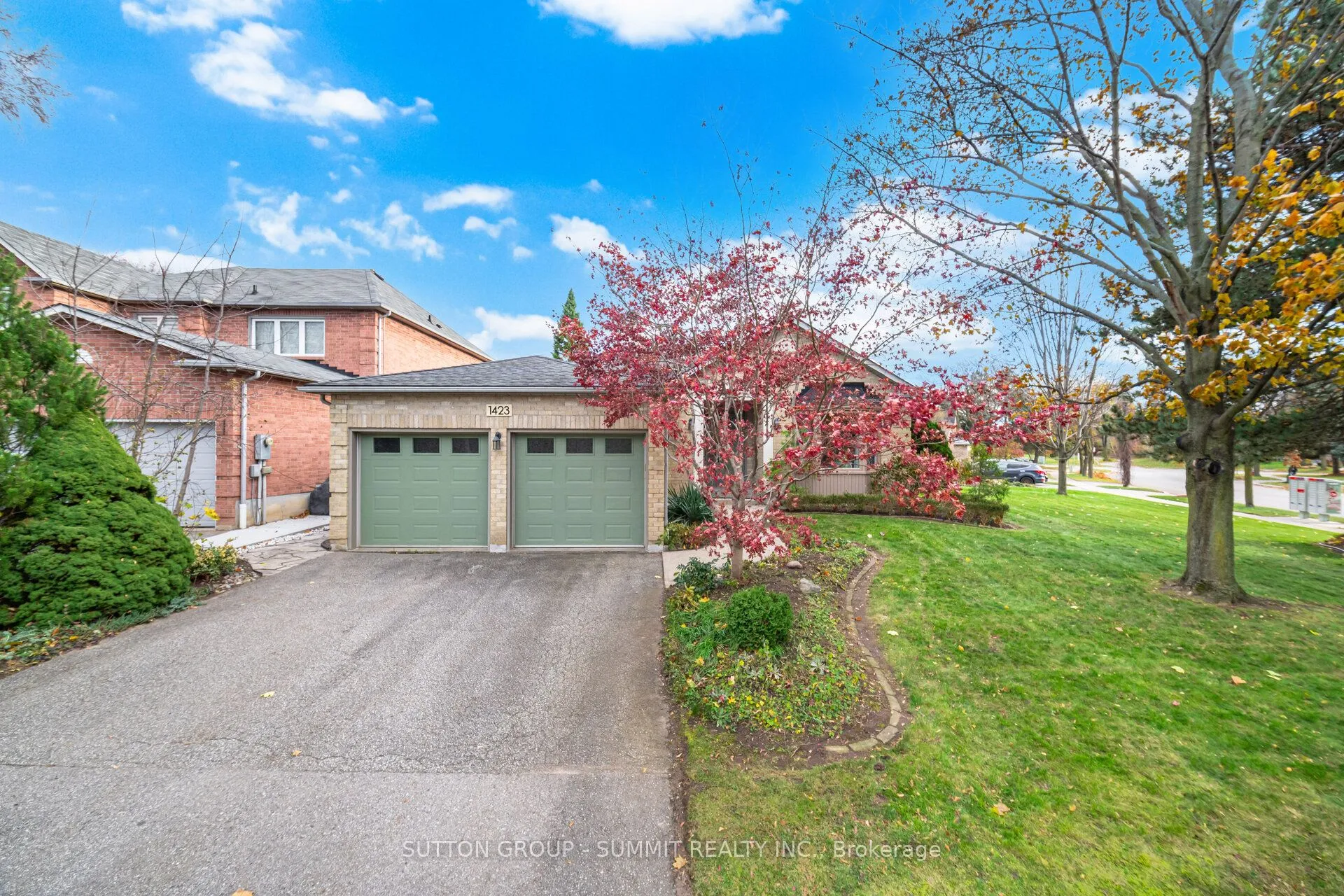1423 Ravensmoor Crescent, ON L5M 3L1