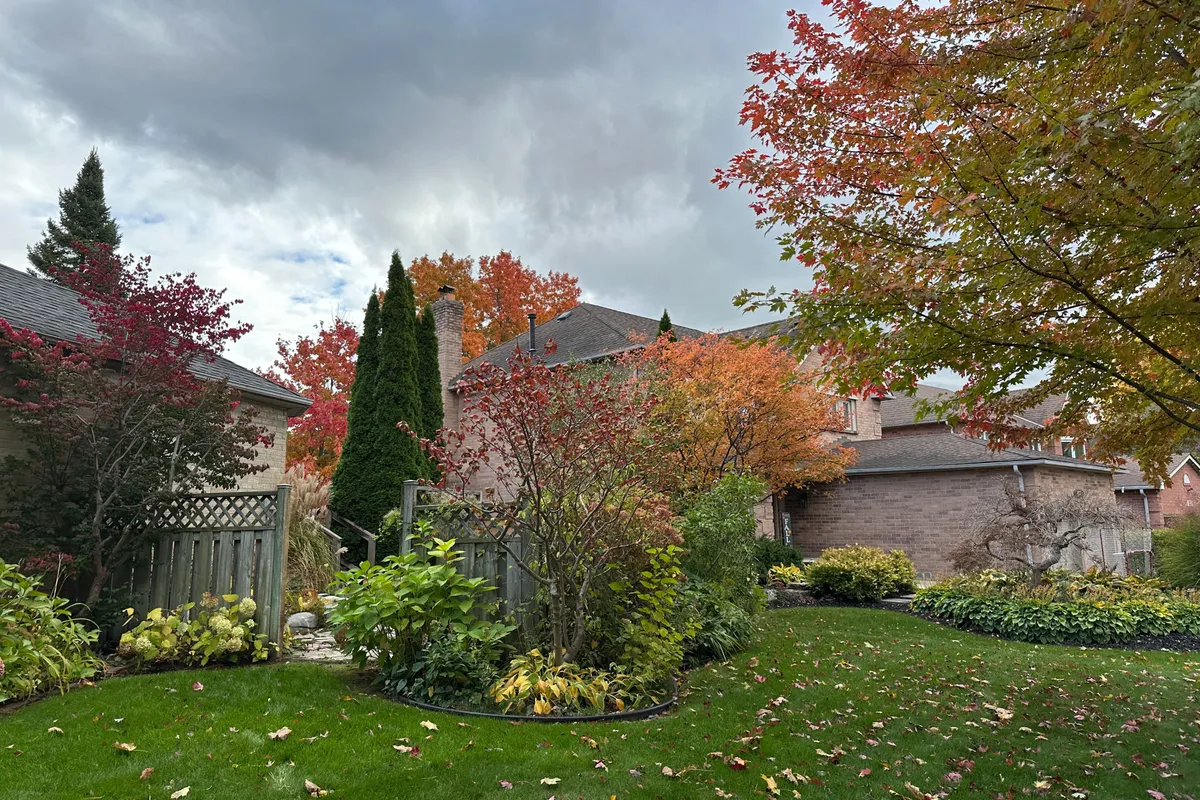 1423 Ravensmoor Crescent, ON L5M 3L1