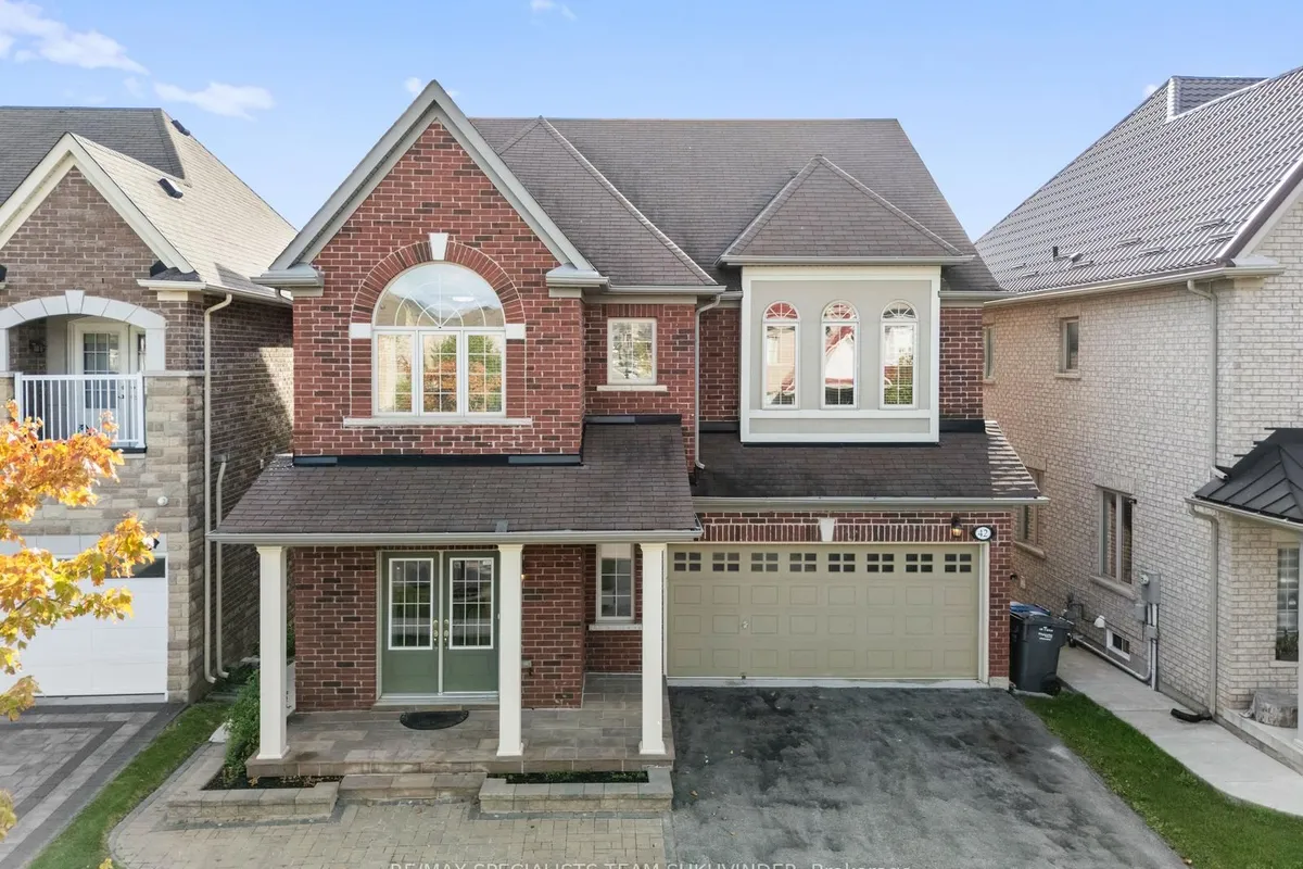 42 Arrowpoint Drive, ON L6Y 0Y8