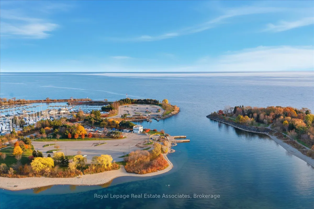 859 Aviation Road, ON L5G 4H5