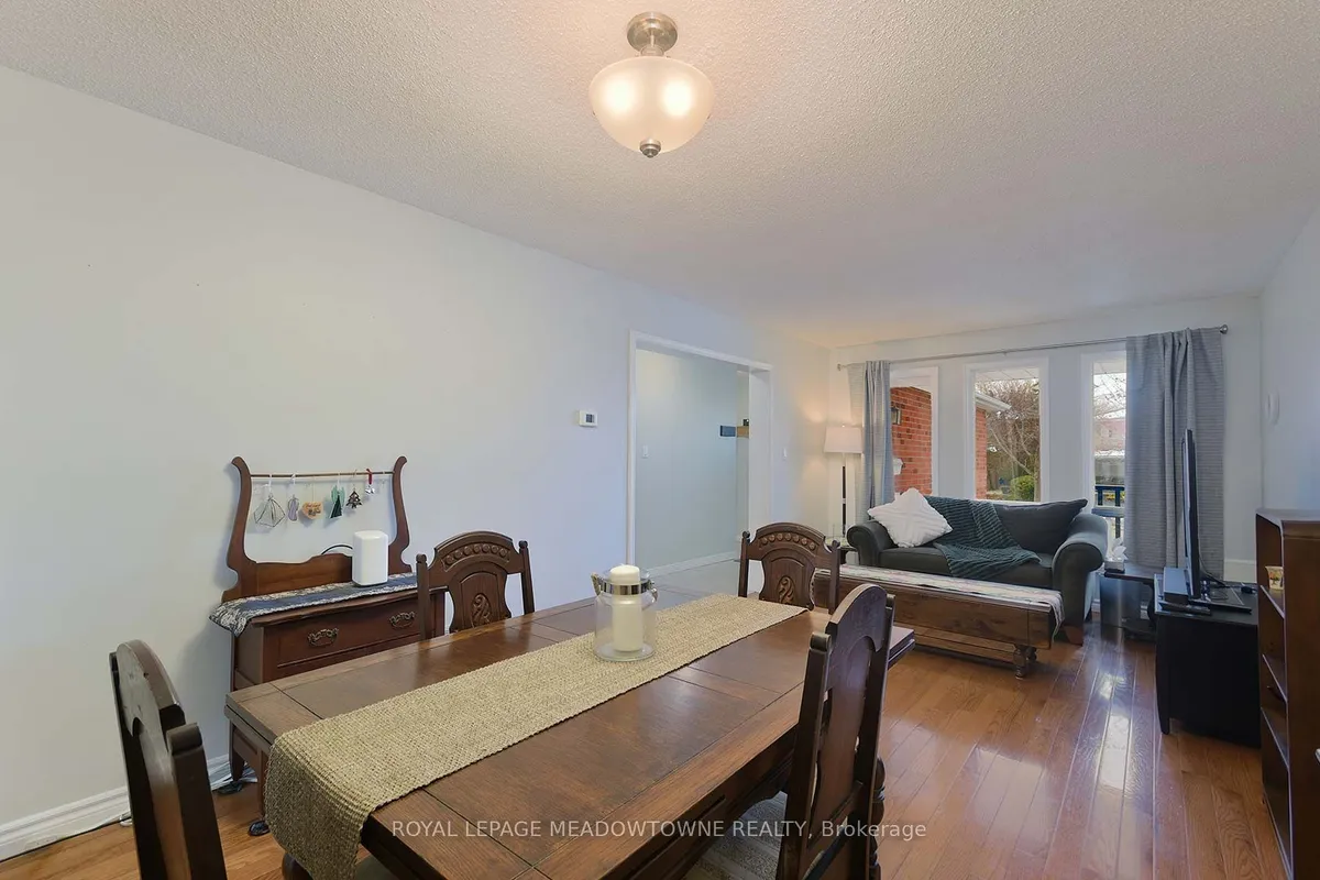 2374 Hargood Place, ON L5M 3G2