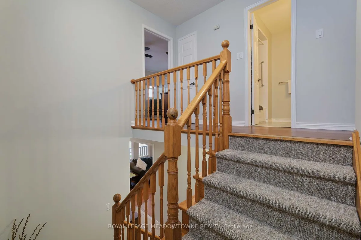 2374 Hargood Place, ON L5M 3G2