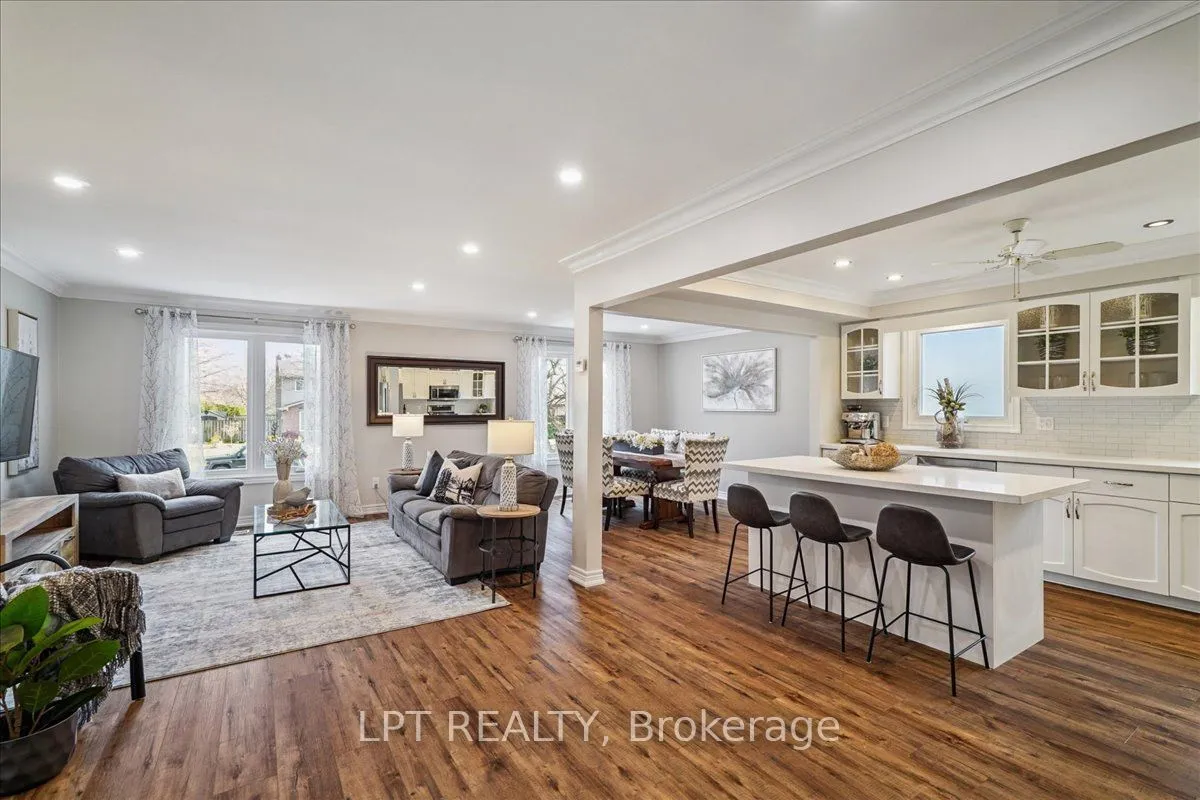 26 Wright Crescent, ON L7E 3X9