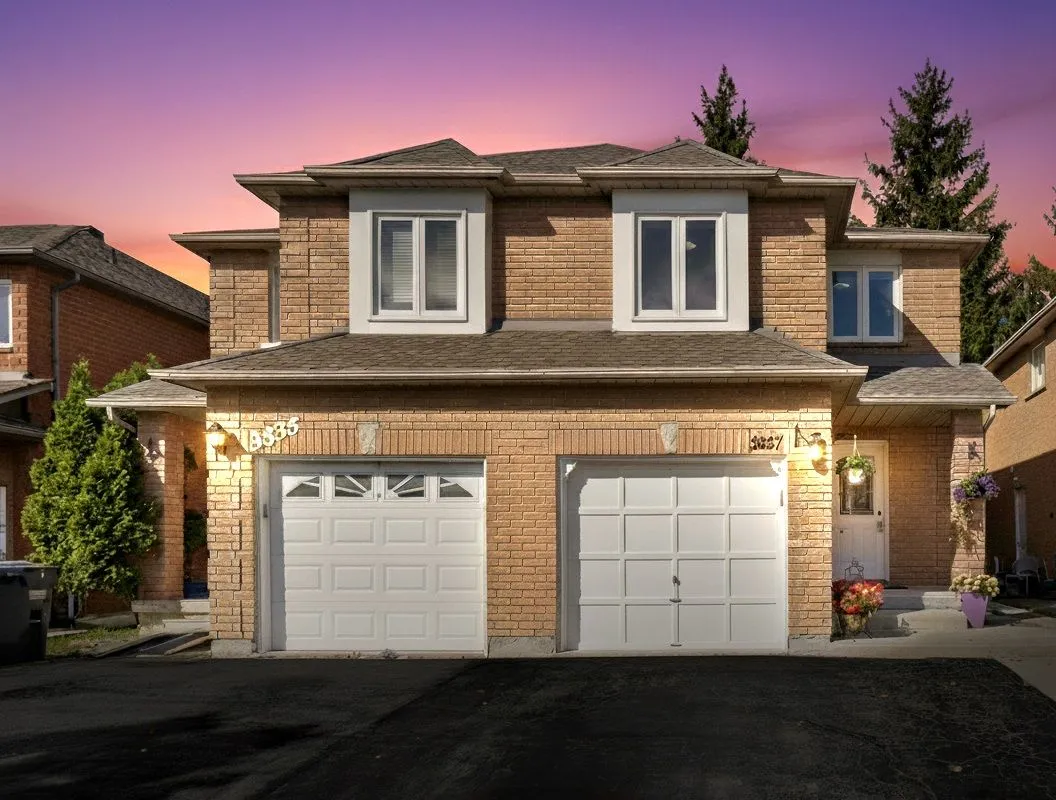 3837 Densbury Drive, ON L5N 6Z3