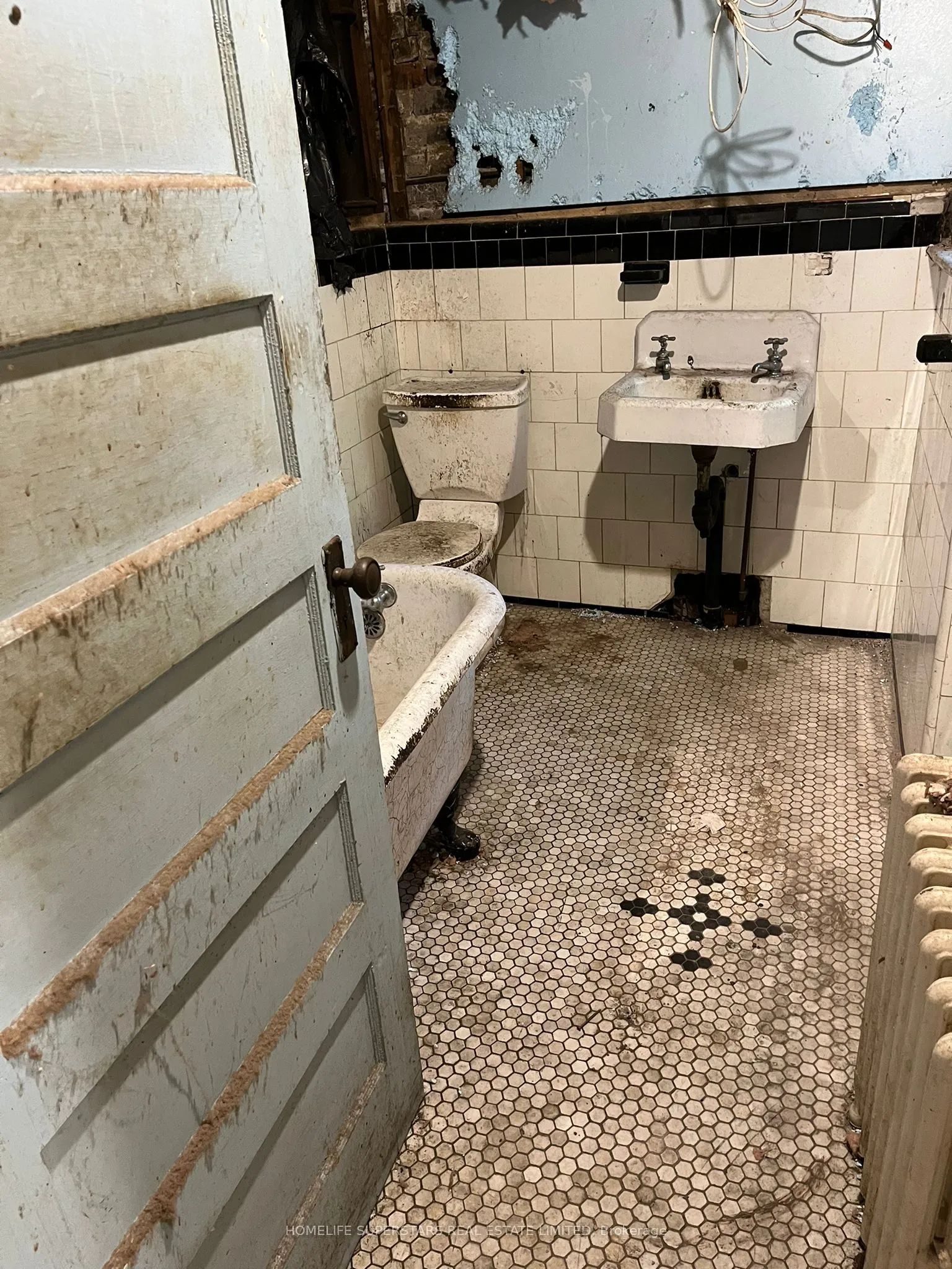 Semi-Detached  kitchen at 2553 Dundas Street Toronto