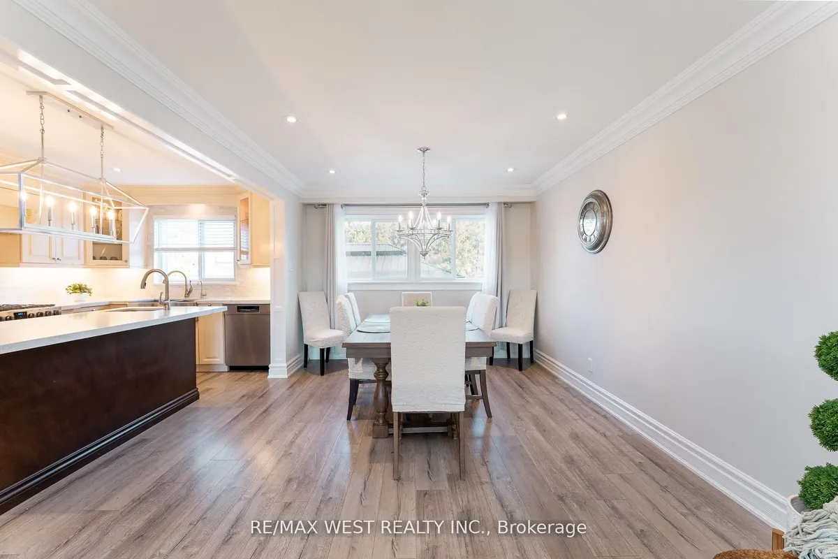 70 Wheatsheaf Crescent, ON M3N 1P6