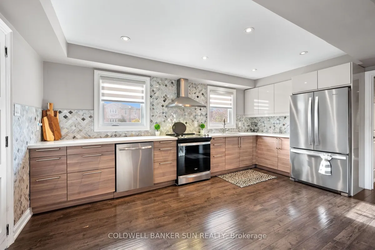 10 Corsham Place, ON L7E 1L3