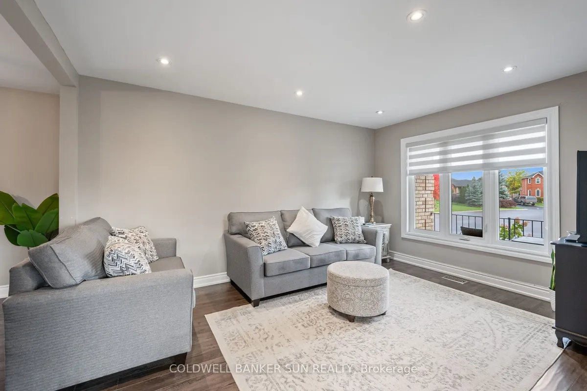 10 Corsham Place, ON L7E 1L3