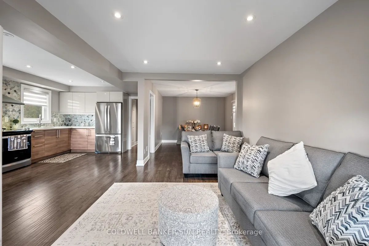 10 Corsham Place, ON L7E 1L3