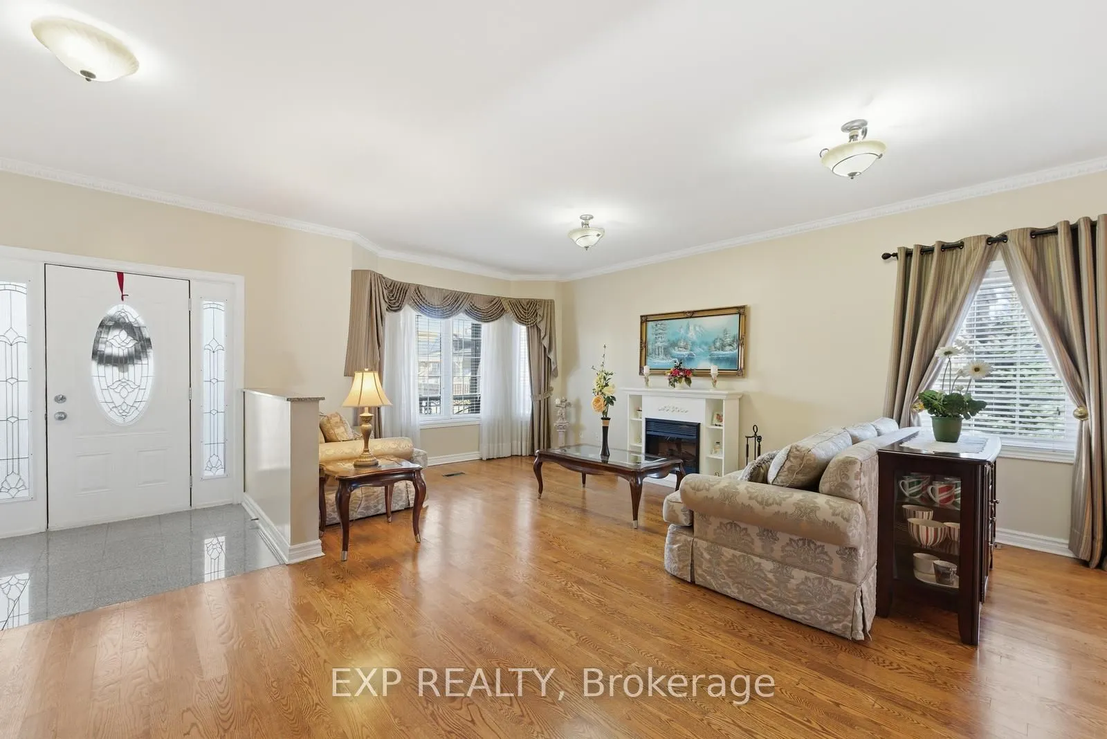 Detached kitchen at 229 Dunraven Drive Toronto