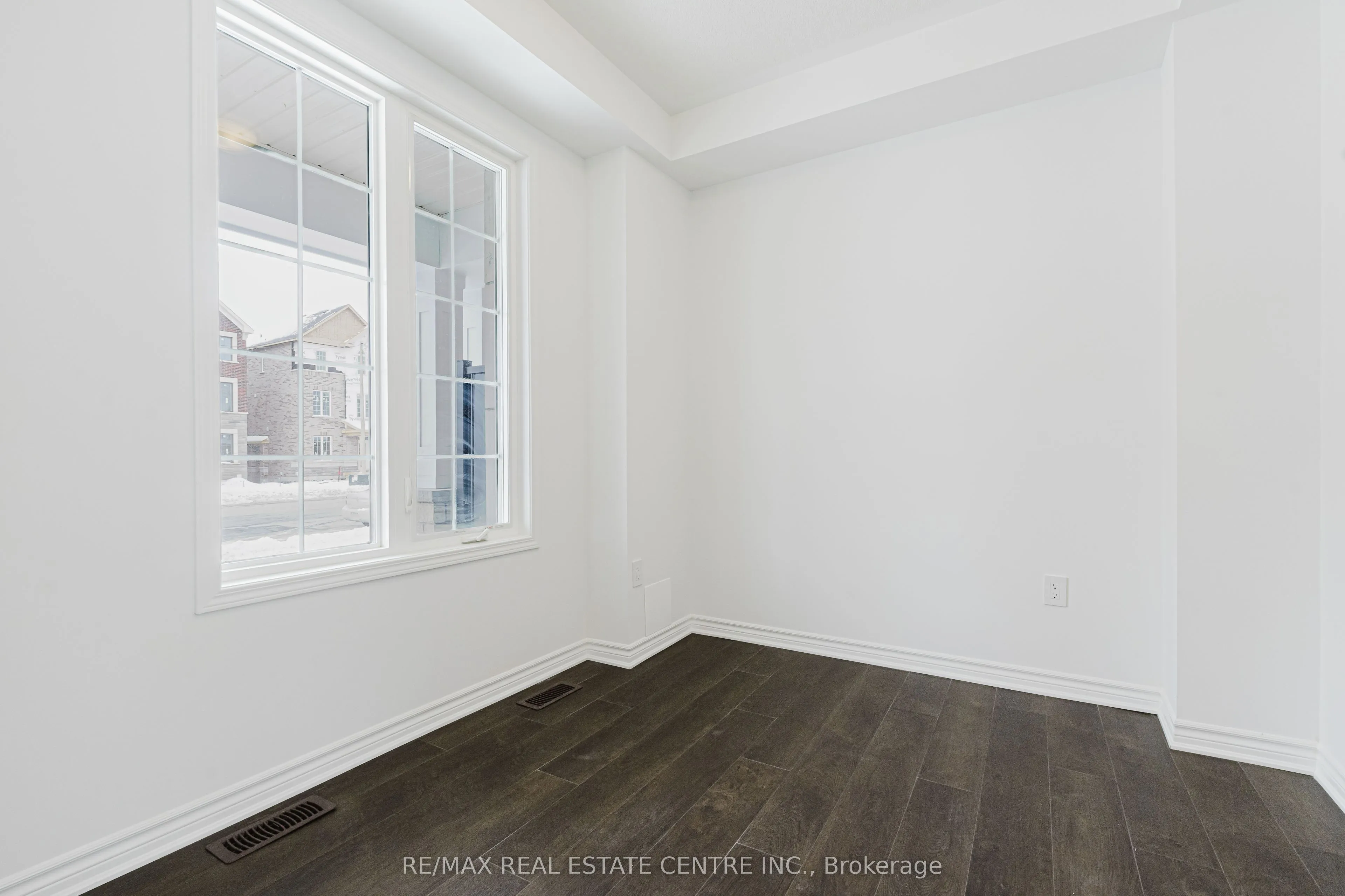 34 Bellasera Way, ON L7C 4P1