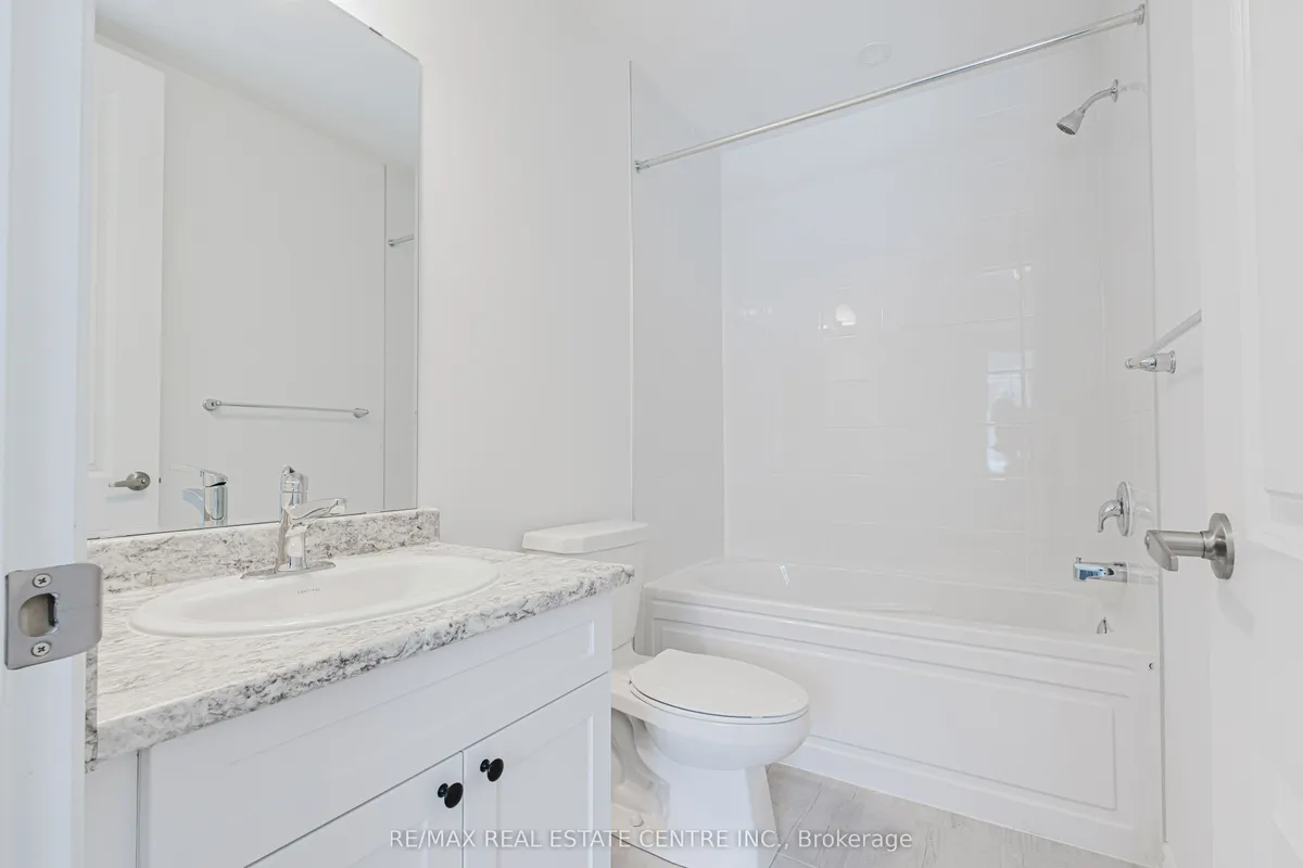 34 Bellasera Way, ON L7C 4P1