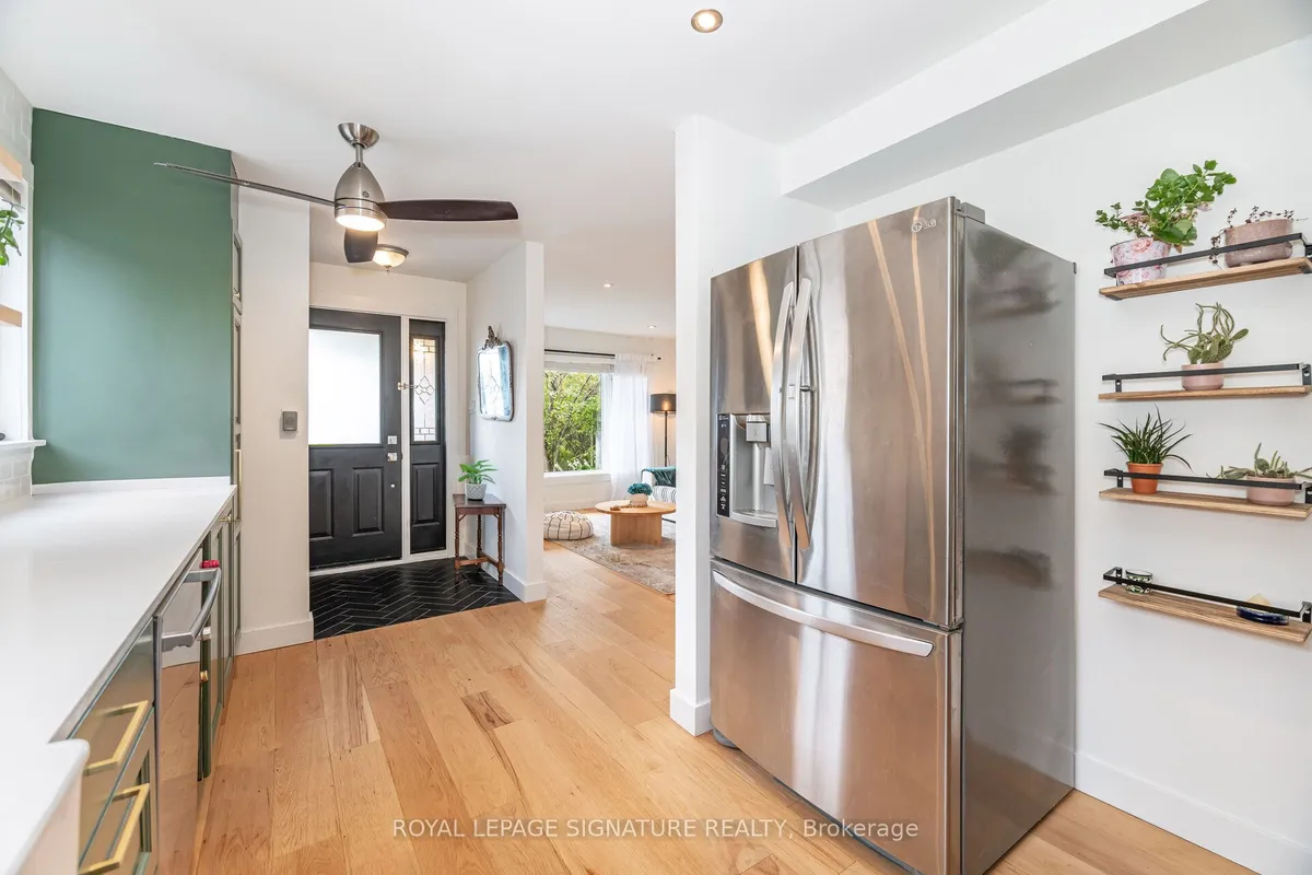 2431 Padstow Crescent, ON L5J 2G2