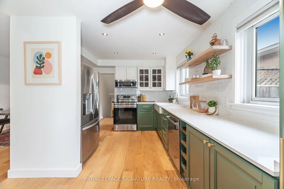 2431 Padstow Crescent, ON L5J 2G2