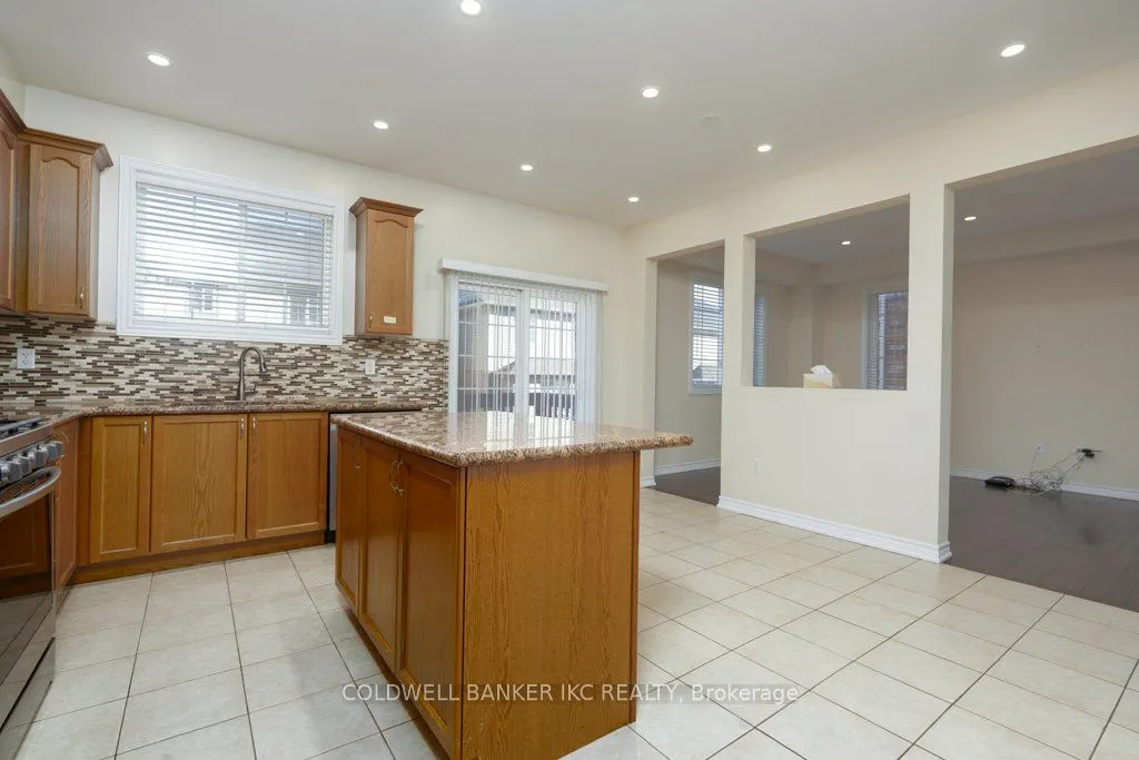 Detached interior view at 519 Miller Way Milton