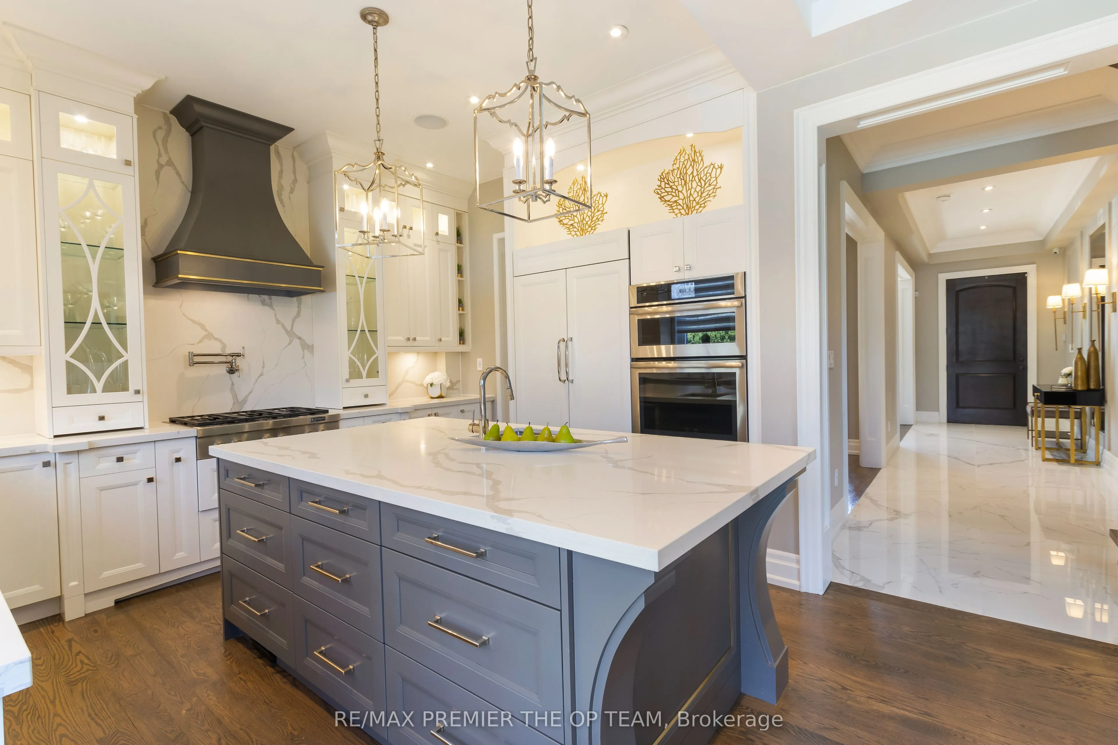 Detached kitchen at 5 Storey Crescent Toronto