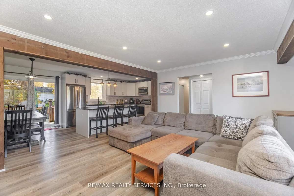 32 Caledon Street, ON L7K 0E2