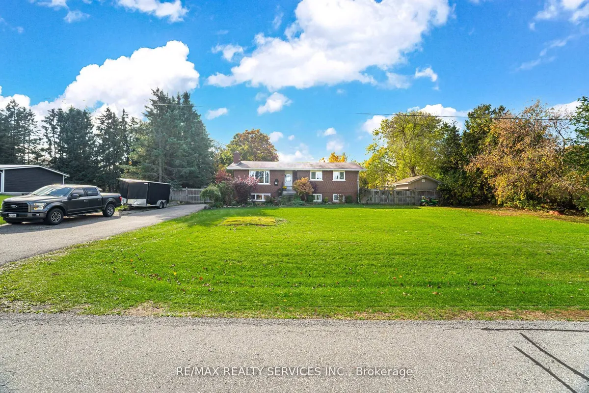 32 Caledon Street, ON L7K 0E2