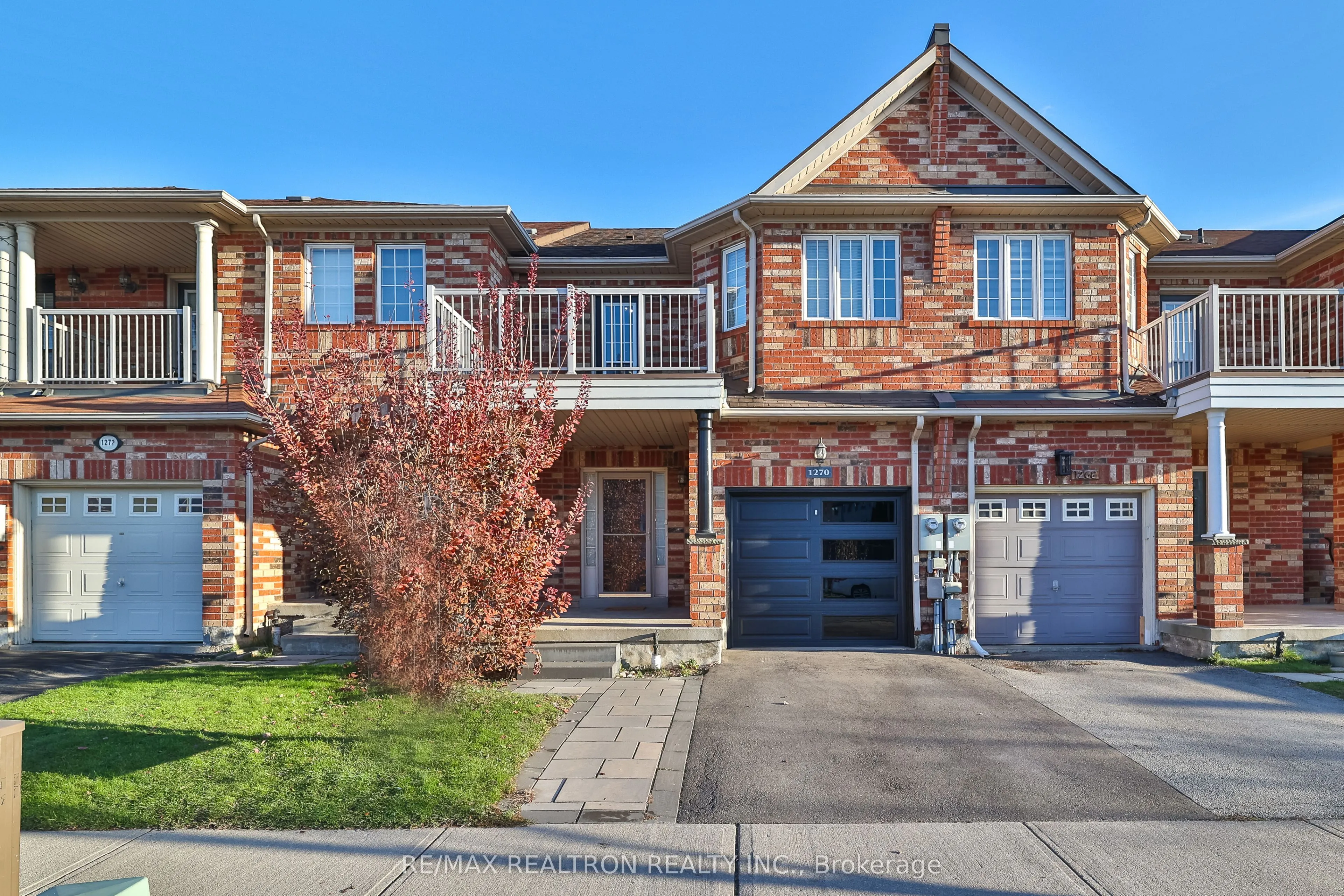 Att/Row/Townhouse 4 bedroom 3 bathroom at 1270 Cartmer Way in Milton - MLS# W12565192