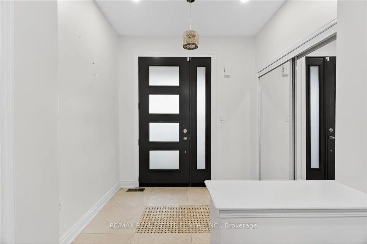 Detached interior view at 980 Clark Boulevard Milton