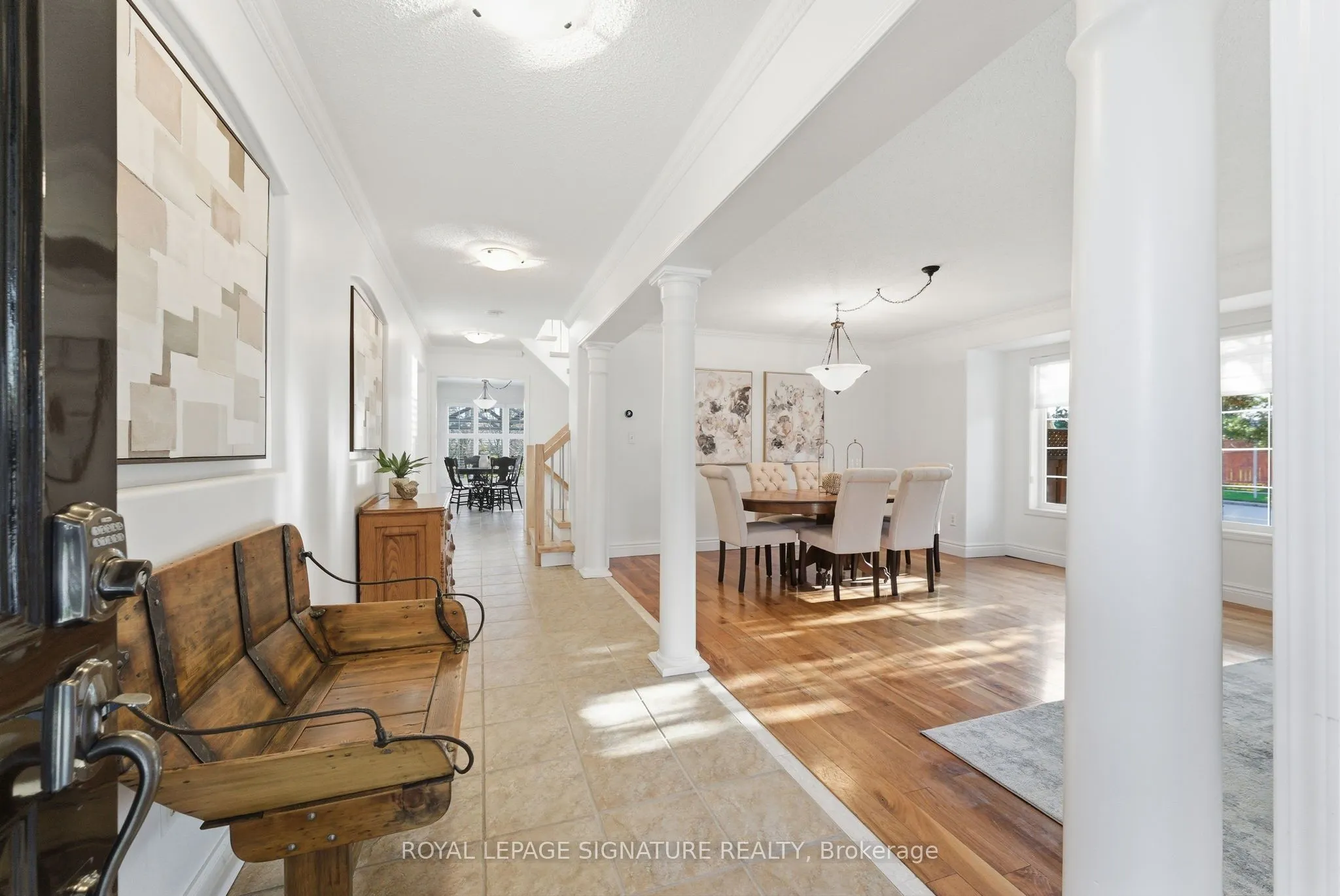 Detached living room at 1667 Dempsey Crescent Milton