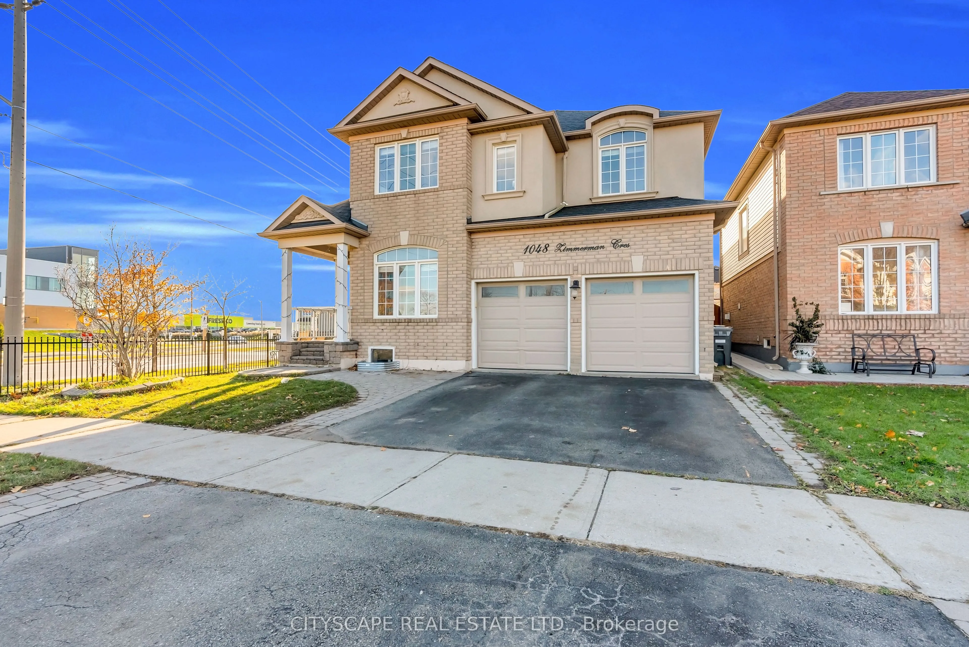 Detached 9 bedroom 6 bathroom at 1048 Zimmerman Crescent in Milton - MLS# W12566802