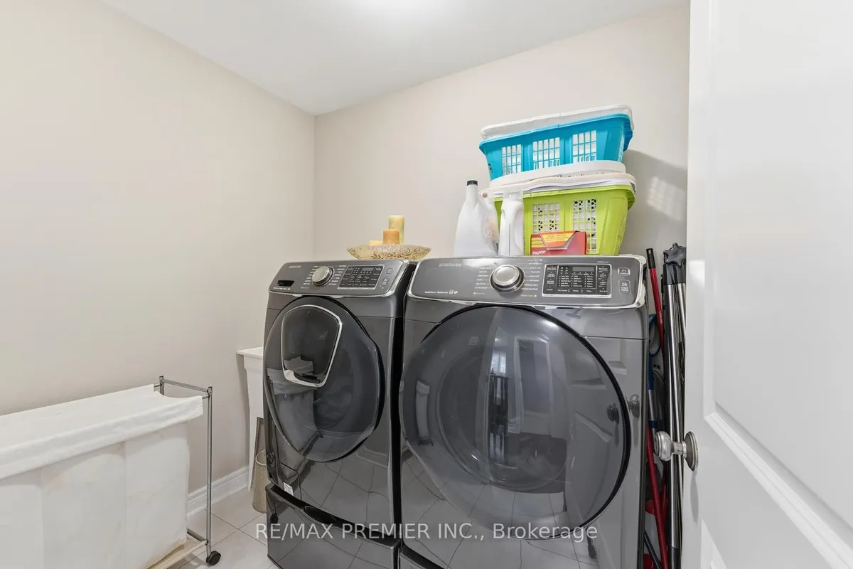 31 Boyces Creek Court, ON L7C 3S2