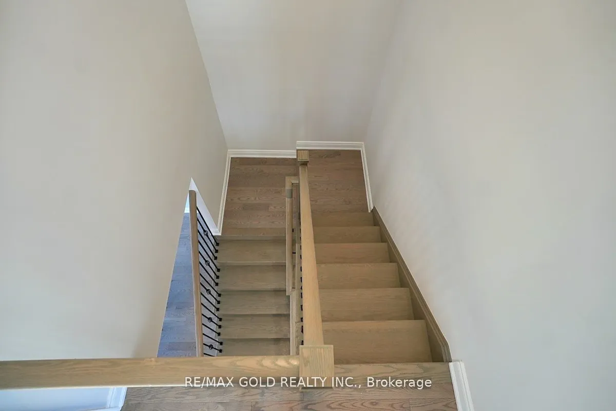 6 Del Grappa Street, ON L7C 4L1