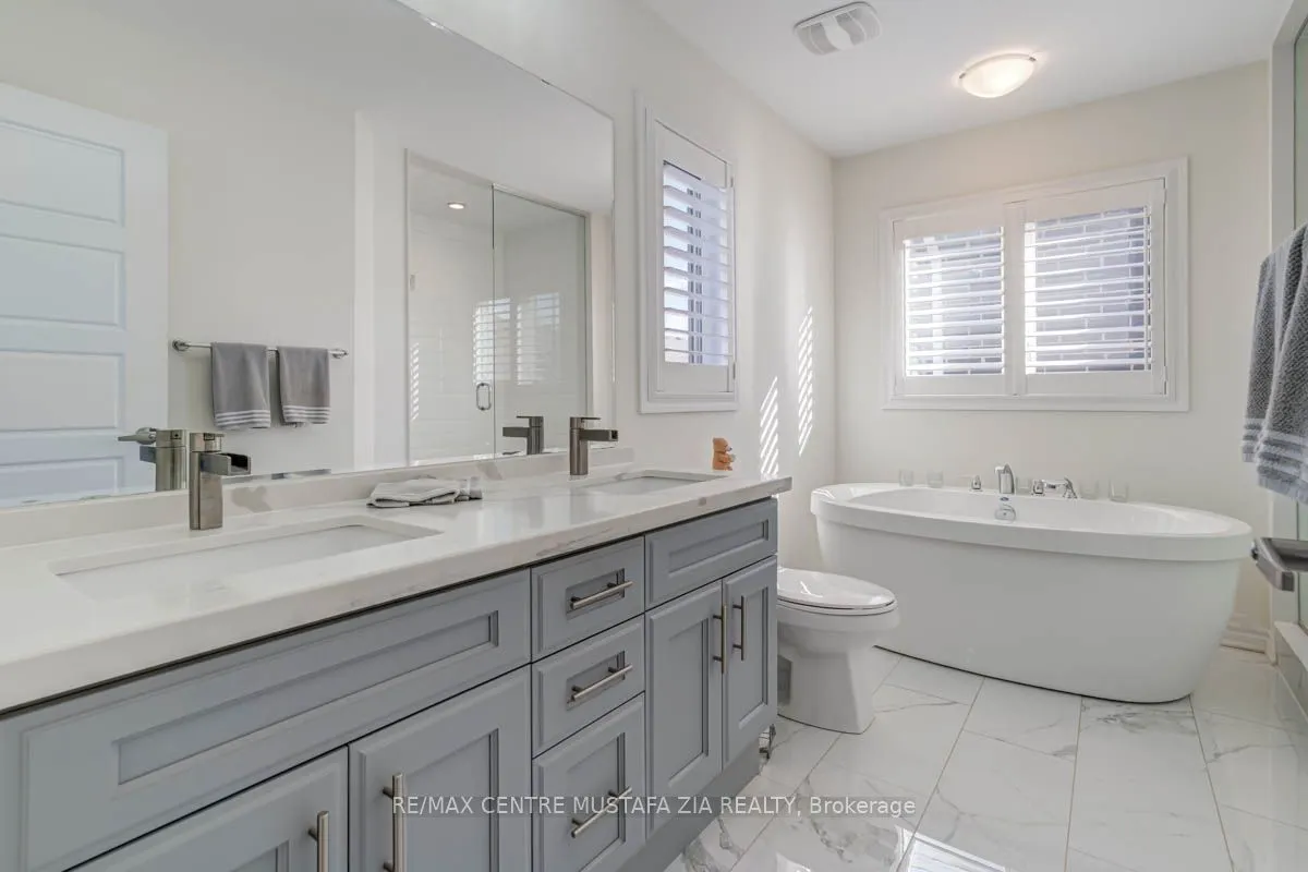 Detached kitchen at 688 Kennedy Circle Milton