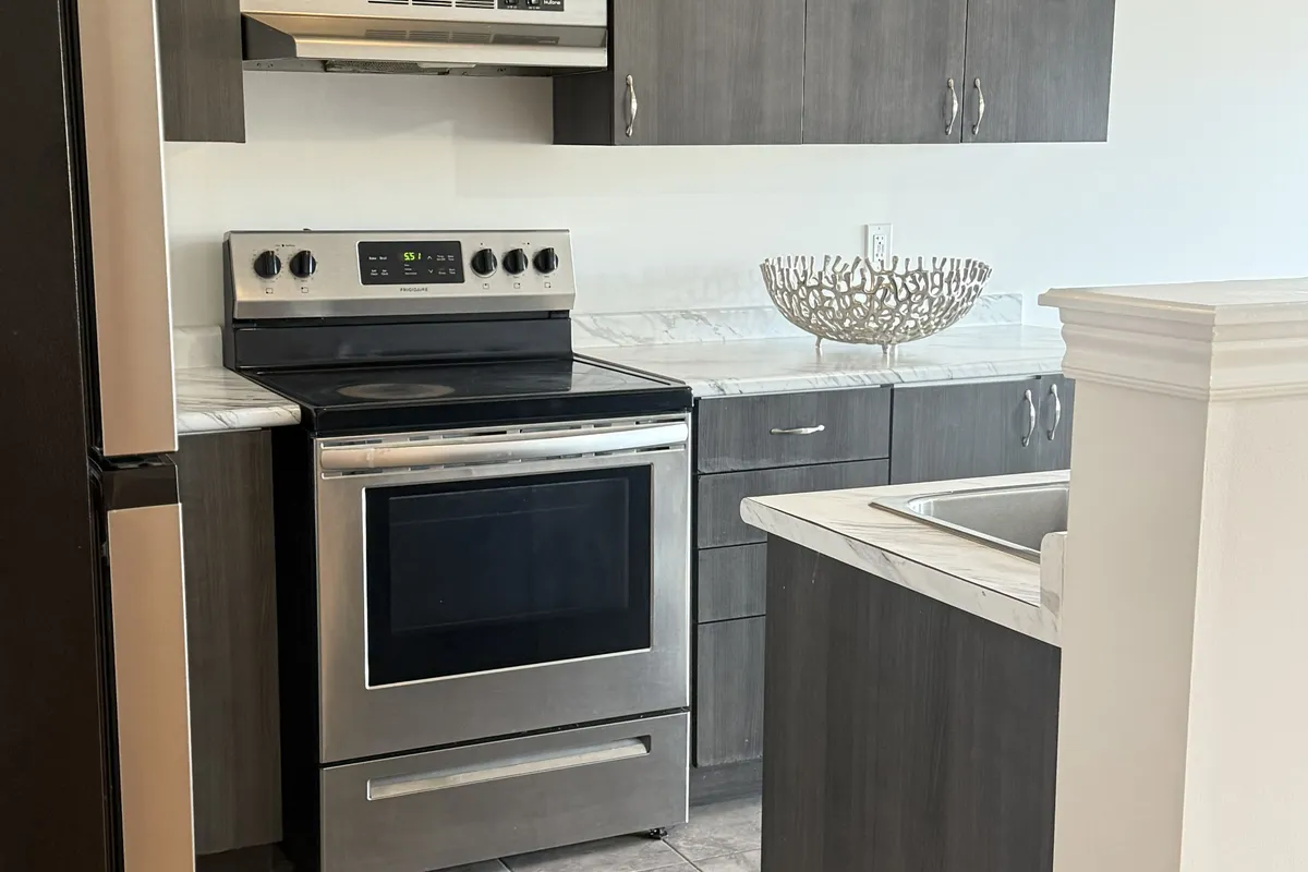 9 Phyllis Drive, ON L7C 4E3