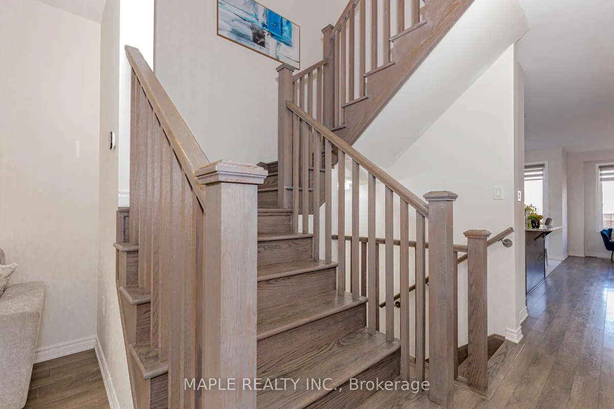 18 Boothill Drive, ON L7A 5E6