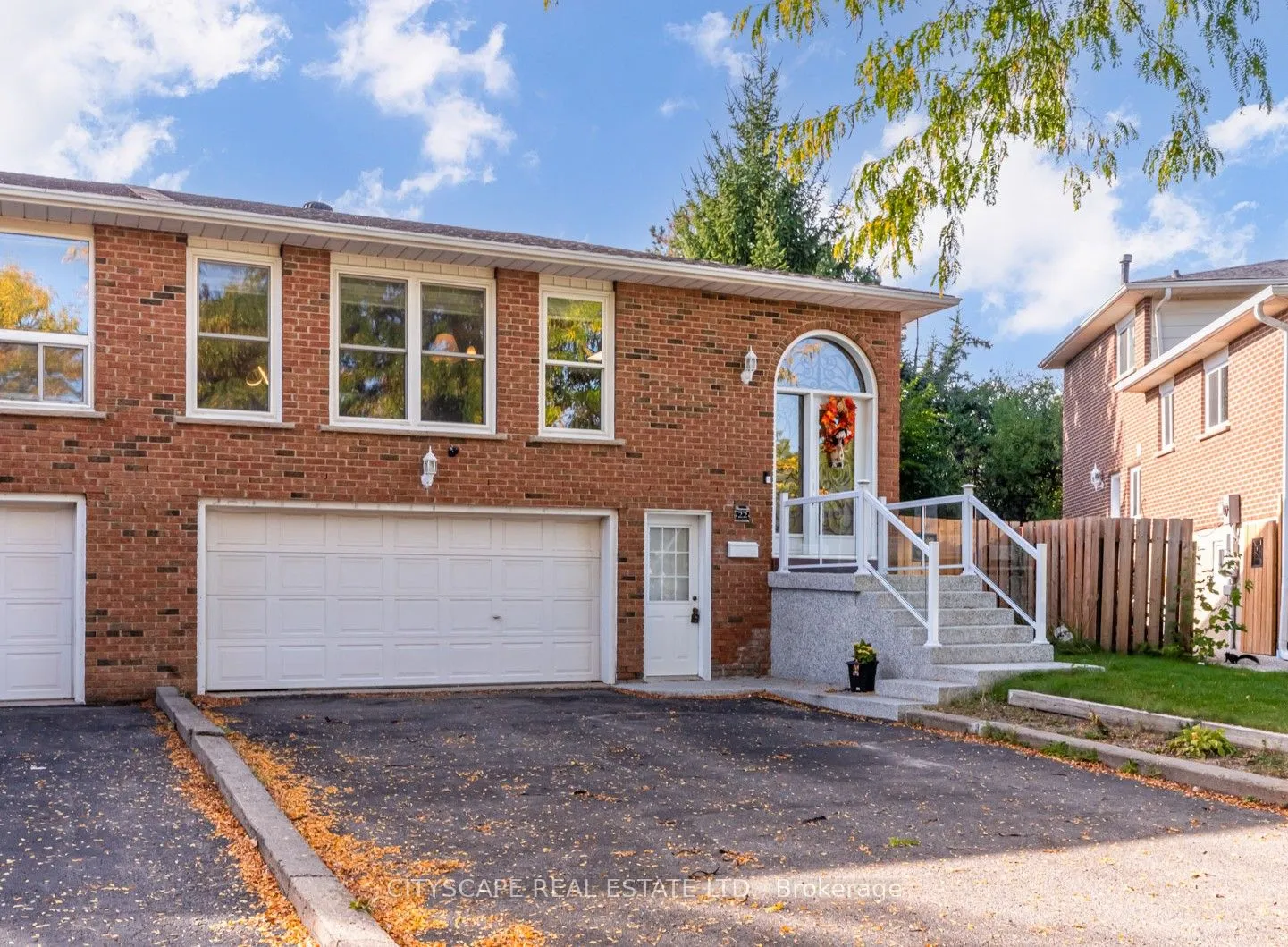 22 Jade Crescent, ON L6S 3H1