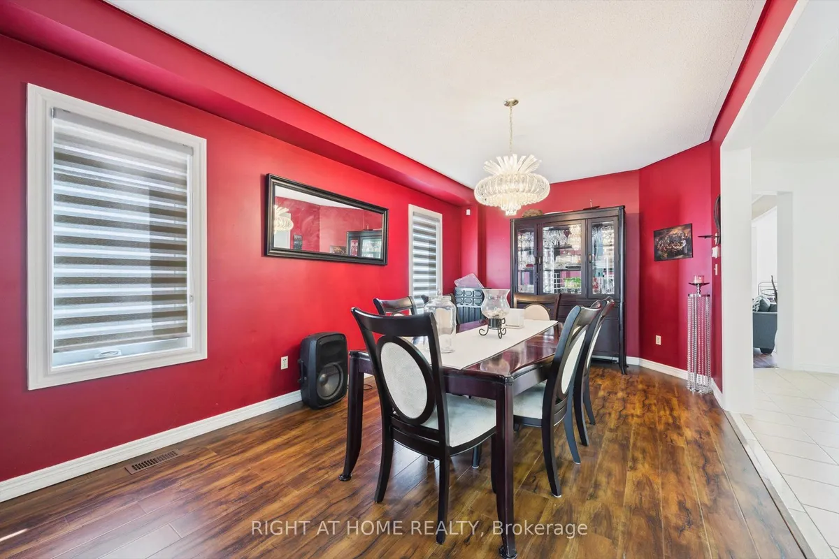 38 Cape Dorset Crescent, ON L6R 3L2