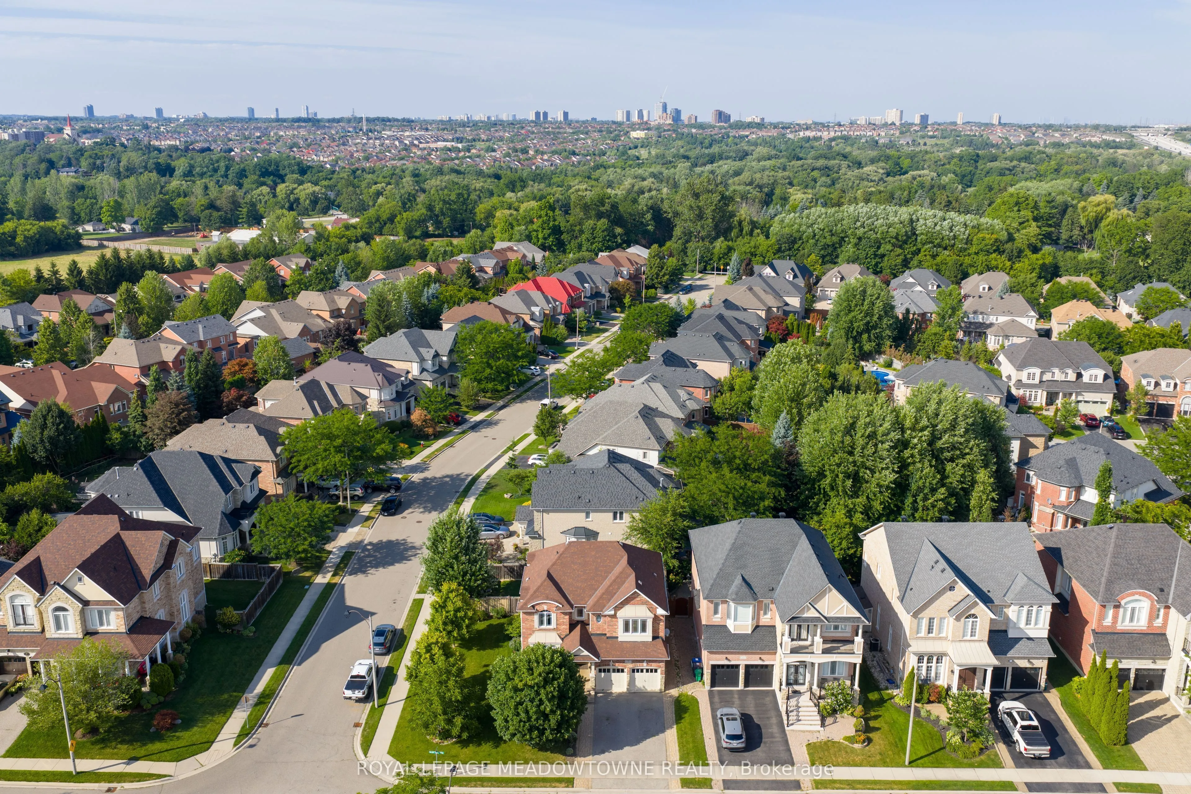 9 Black Bear Trail, ON L6Y 5L2