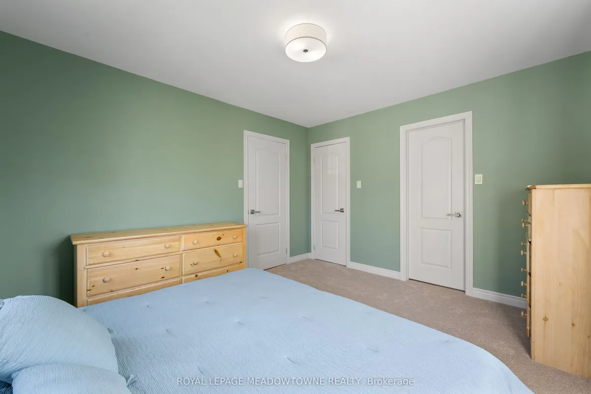 9 Black Bear Trail, ON L6Y 5L2