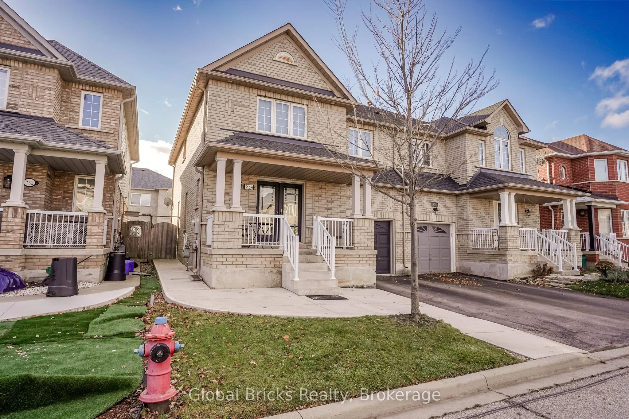 Semi-Detached  6 bedroom 4 bathroom at 254 Fasken Court in Milton - MLS# W12569616