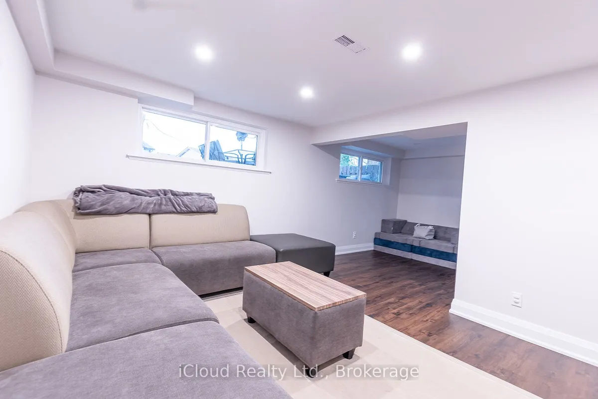 2253 Melissa Crescent, ON L7P 3T4