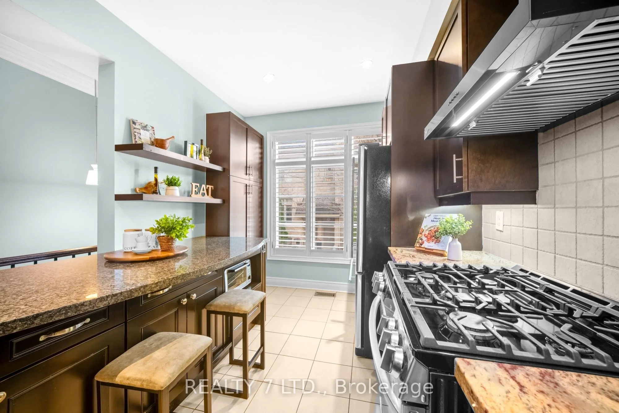 44 Furrow Lane, ON M8Z 0A3